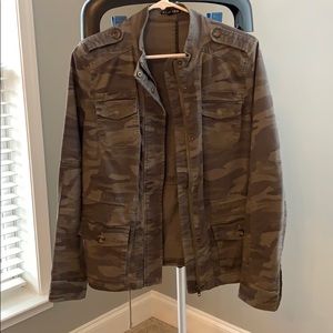 Express Camo Jacket - Size Small